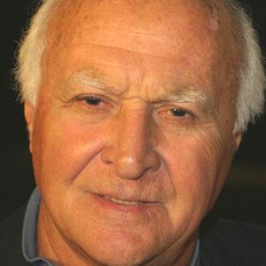 Robert Loggia Profile Picture