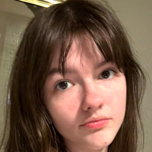 Ella Loraine Profile Picture