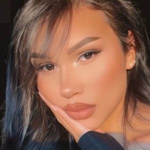 Marisa Emelyn Love Profile Picture