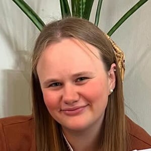 Laura Lucks Profile Picture