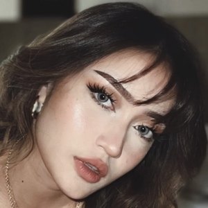 Lynelisaa Profile Picture