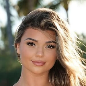 Allie Lynn Profile Picture
