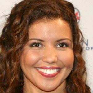 Justina Machado Profile Picture