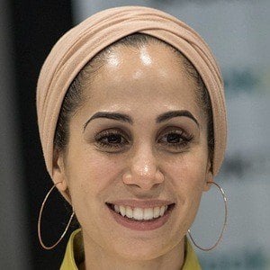 Tahereh Mafi - Literature - The Shorty Awards