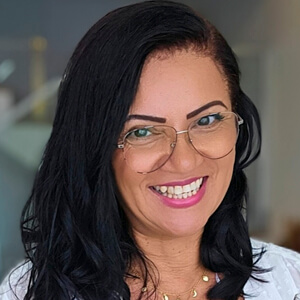 Viviane Magalhães Profile Picture