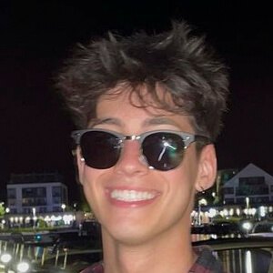 Yianni Manero Profile Picture