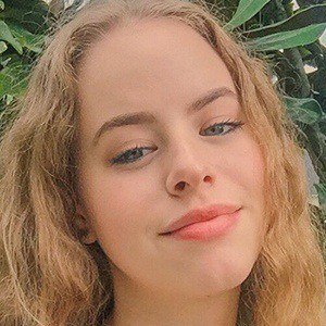 Courtney Marmo - Age, Family, Bio | Famous Birthdays