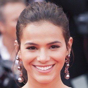 Bruna Marquezine Profile Picture