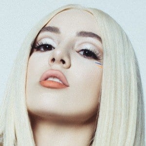 Ava Max Profile Picture