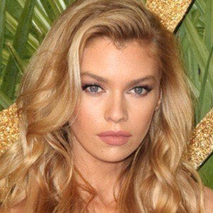 Stella Maxwell Profile Picture