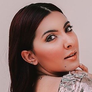 Niki Mehra Profile Picture