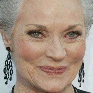 Lee Meriwether Profile Picture