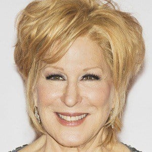 Bette Midler Profile Picture