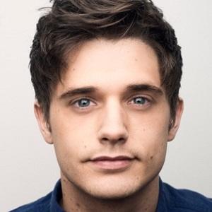 Andy Mientus Profile Picture