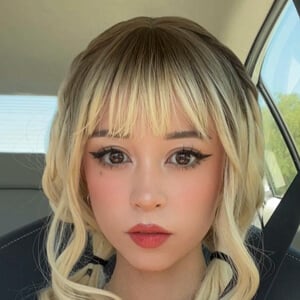 Emily Miko Profile Picture