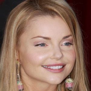 Izabella Miko Profile Picture