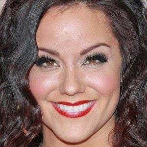 Katy Mixon Profile Picture