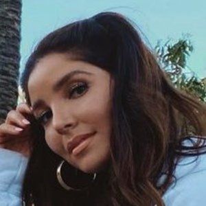 Melissa Molinaro Profile Picture