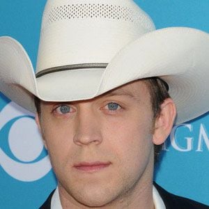 Justin Moore Profile Picture