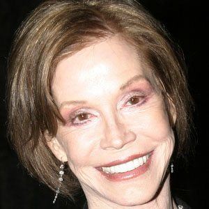 Mary Tyler Moore Profile Picture