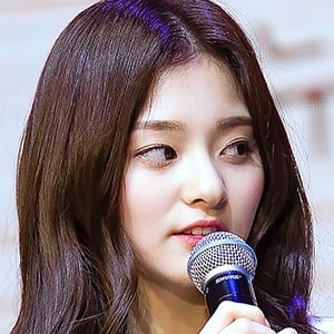 Lee Na-gyung - Age, Family, Bio | Famous Birthdays