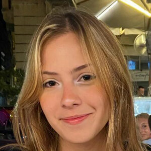 Alice Neves Profile Picture