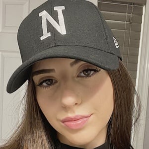 Nicole Fernandes Profile Picture