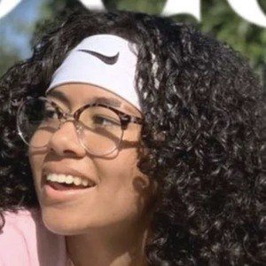 Nisawithcurlss Profile Picture