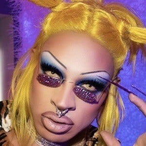 Yvie Oddly Profile Picture