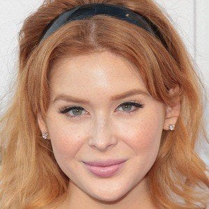 Renee Olstead Profile Picture