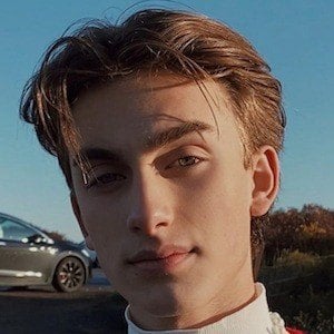 Johnny Orlando Profile Picture