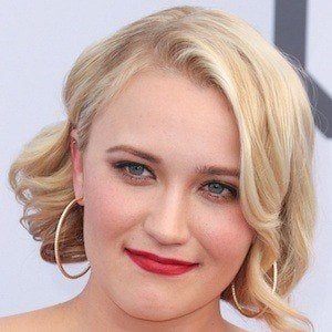 Emily Osment Profile Picture