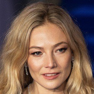 Clara Paget Profile Picture