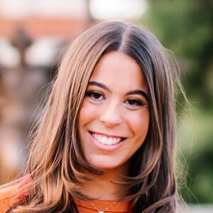 Julia Paige Profile Picture