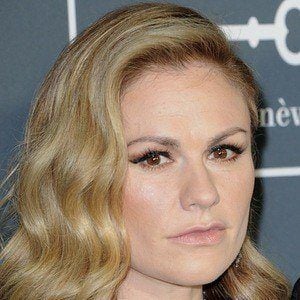 Anna Paquin Profile Picture