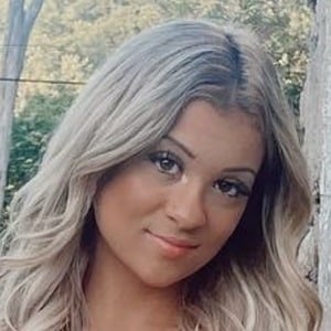 Sophia Paros Profile Picture