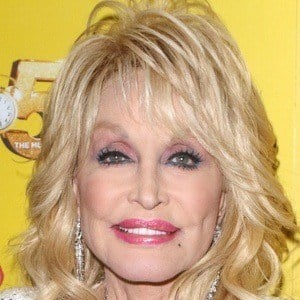 Dolly Parton Profile Picture