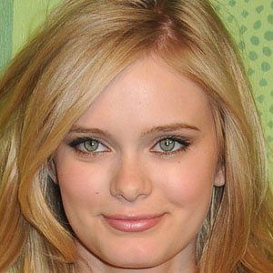 Sara Paxton Profile Picture