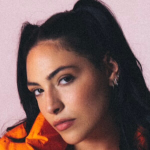 Carmen DeLeón Profile Picture