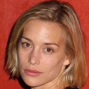 Piper Perabo Profile Picture