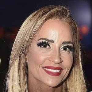 Fernanda Pignaton Headshot 