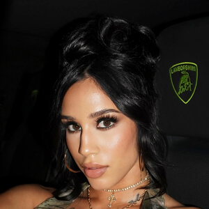Ari Rae Profile Picture