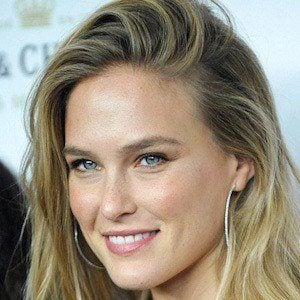 Bar Refaeli Profile Picture