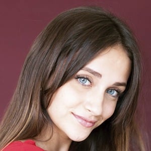 Alicia Revilla Profile Picture