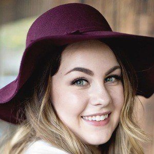 Lauren Richardson (Blogger) - Age, Family, Bio