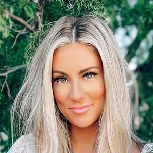 Mallory Lee Richardson Profile Picture