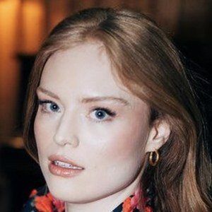 Freya Ridings Profile Picture