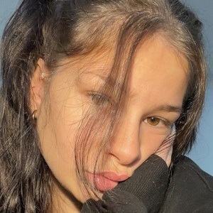 Chloe Rioux Profile Picture