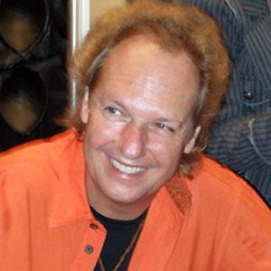 Lee Ritenour - Age, Family, Bio | Famous Birthdays