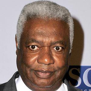 Oscar Robertson, Biography & Statistics